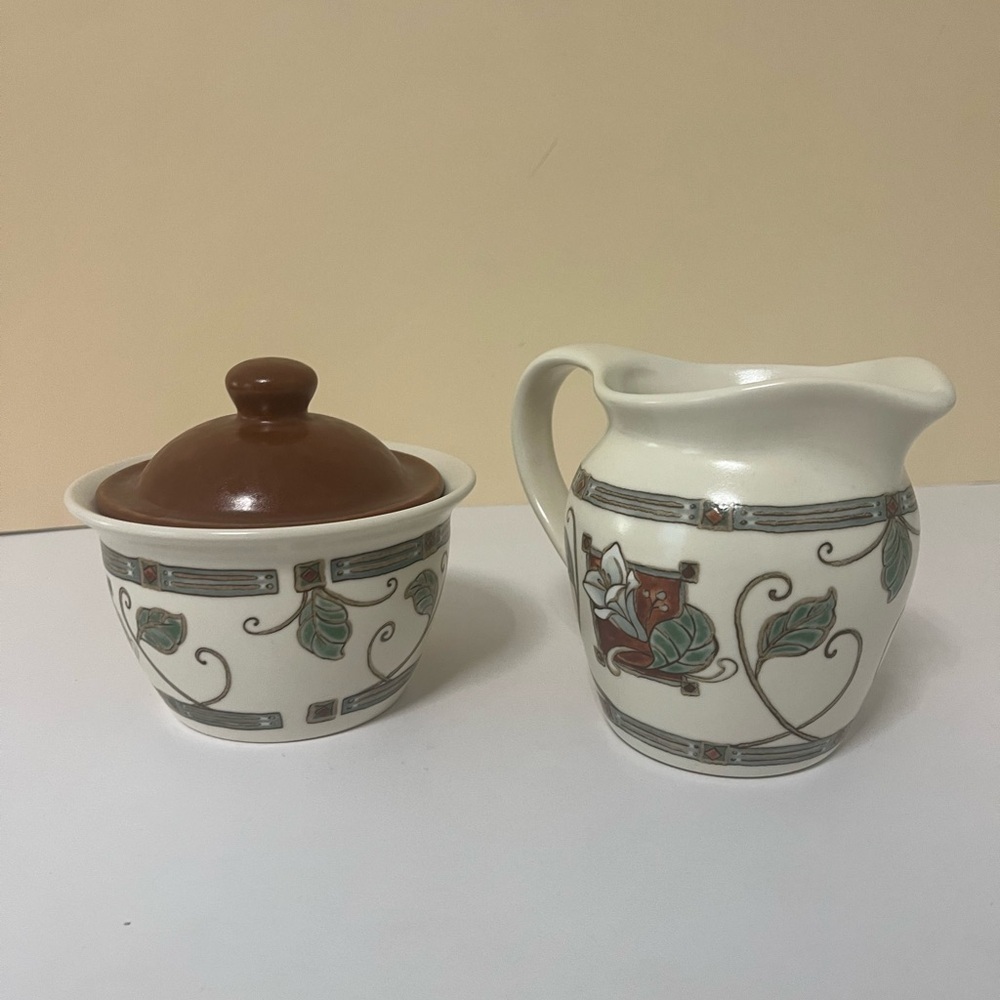 Pfaltzgraff Mission Flower Sugar & Creamer Set - Picture 3 of 9